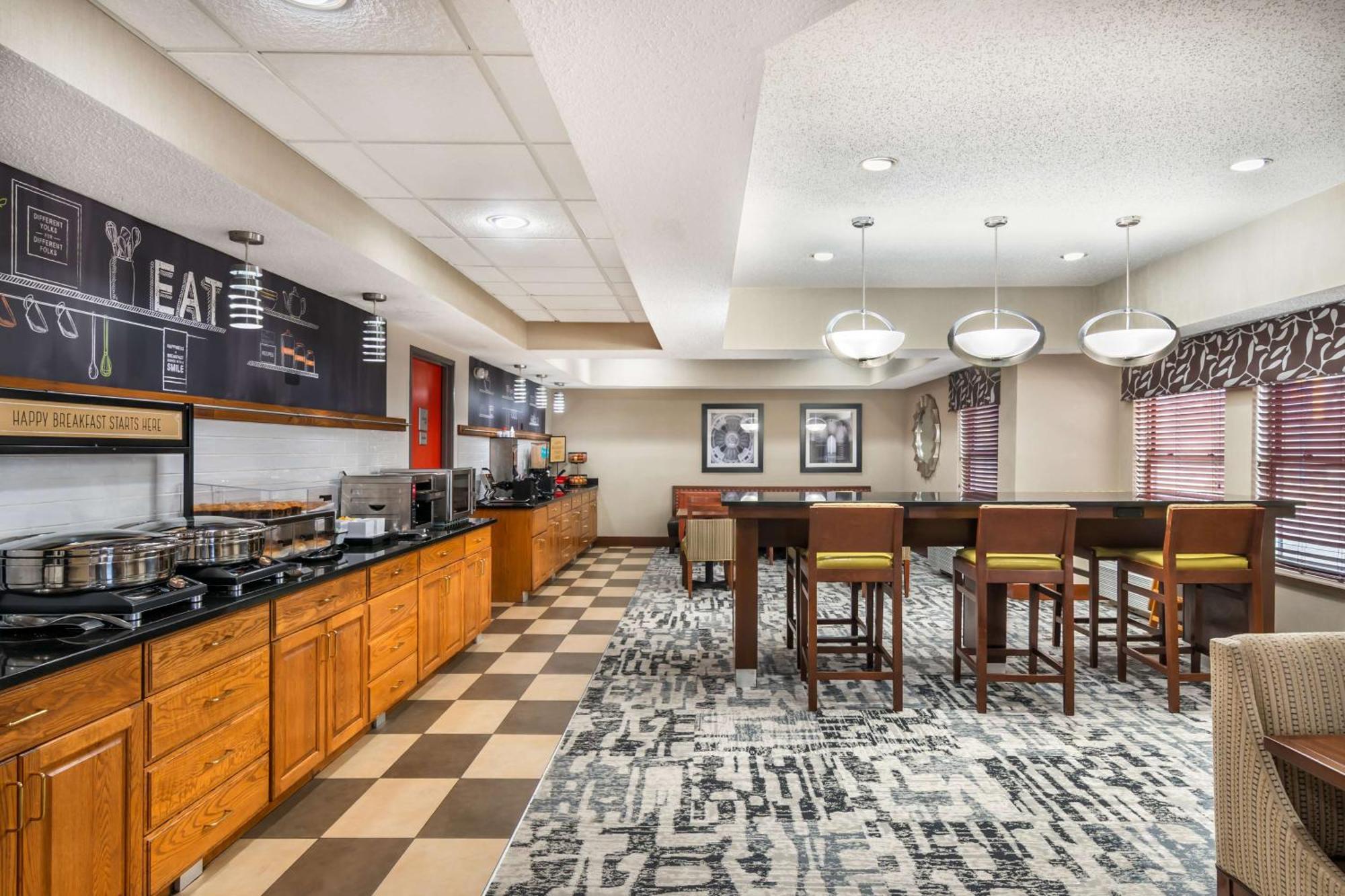 Hotel Western St. Louis 2*